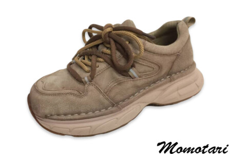 Кроссовки